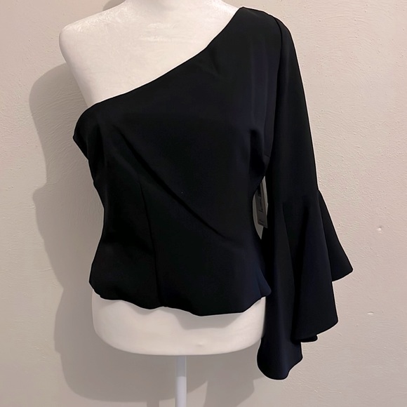 NWT Eliza J One-Shoulder Black Bell Sleeve Top - Picture 3 of 8